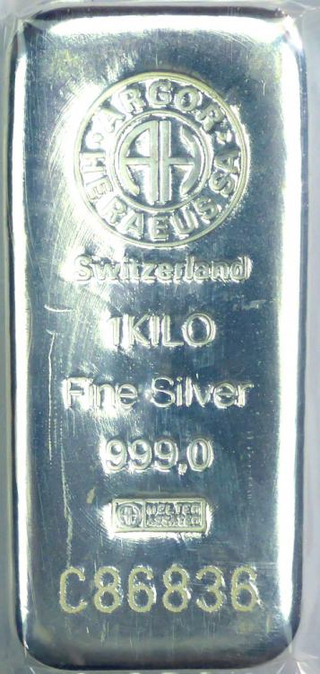 Immagine di un lingotto d'argento da 1000 grammi 